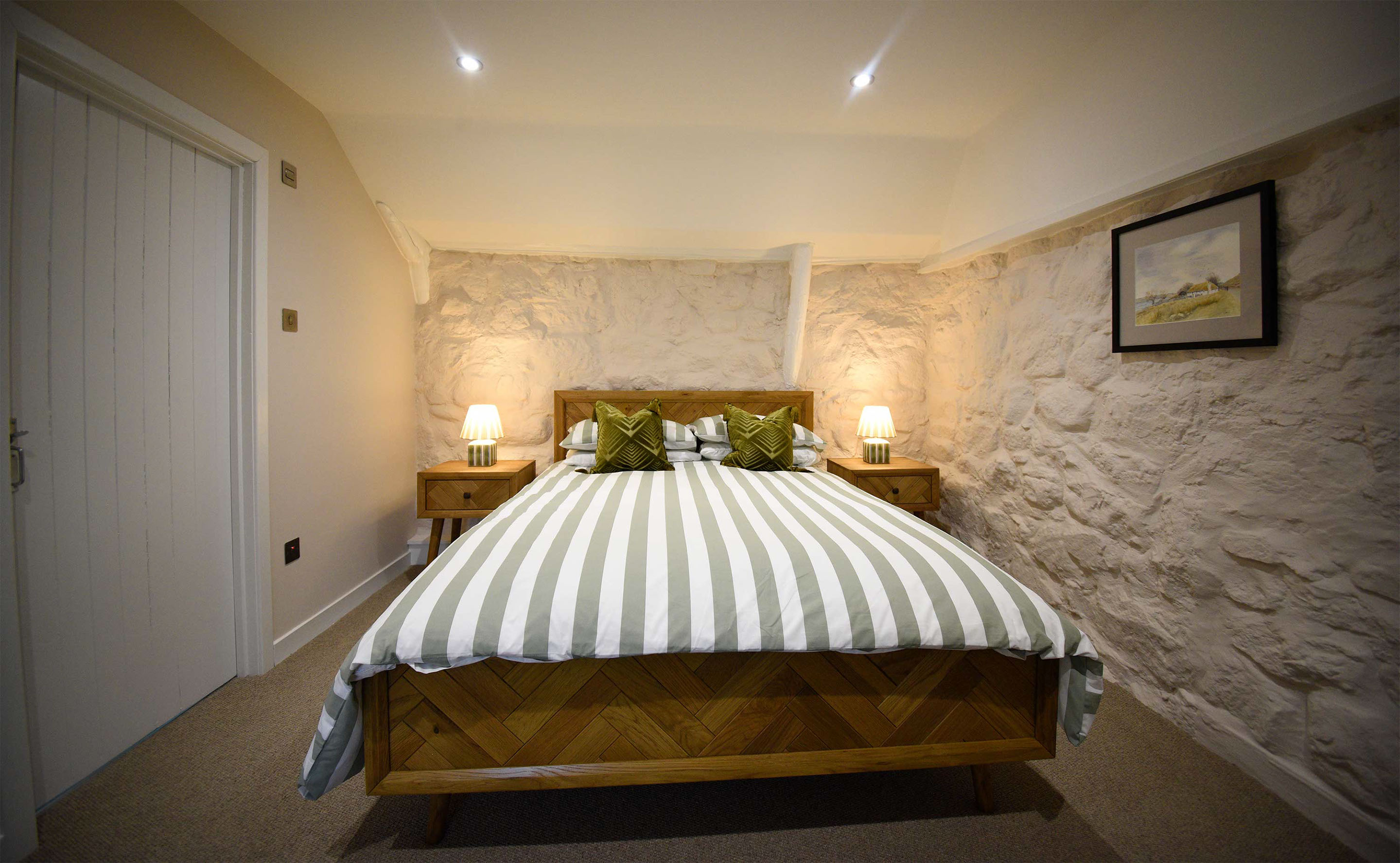 Our self catering accommodation in Luib on the Isle of Skye contains a King Size Bed